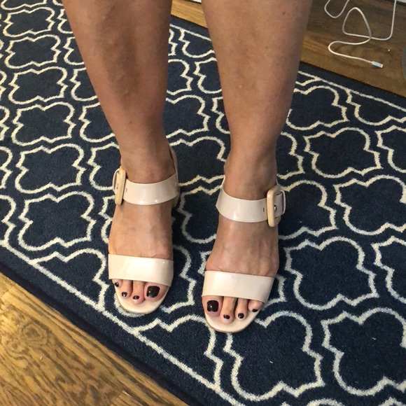 Prada shoes - Picture 2 of 4